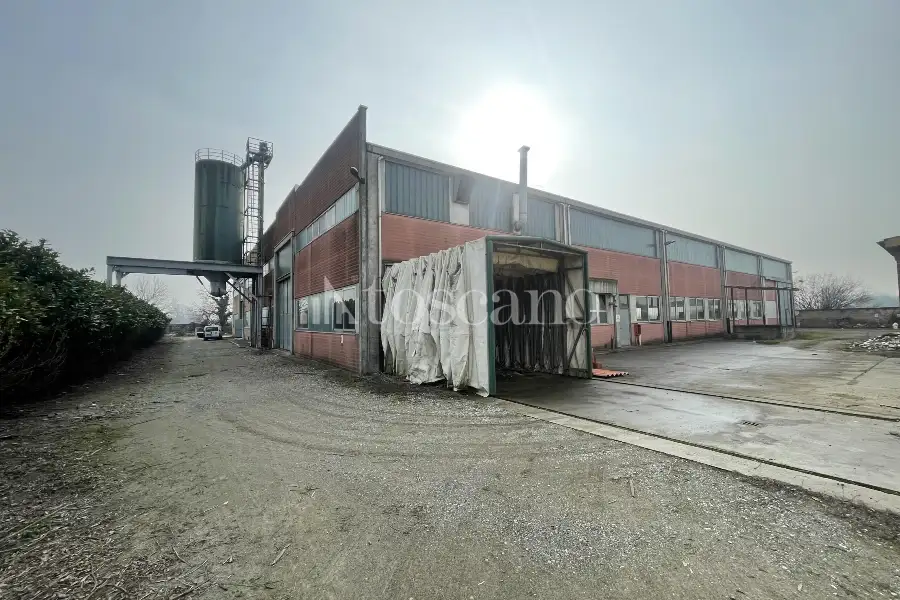Capannone in vendita di 2942 mq a €992,000 (rif. BL6153VE)