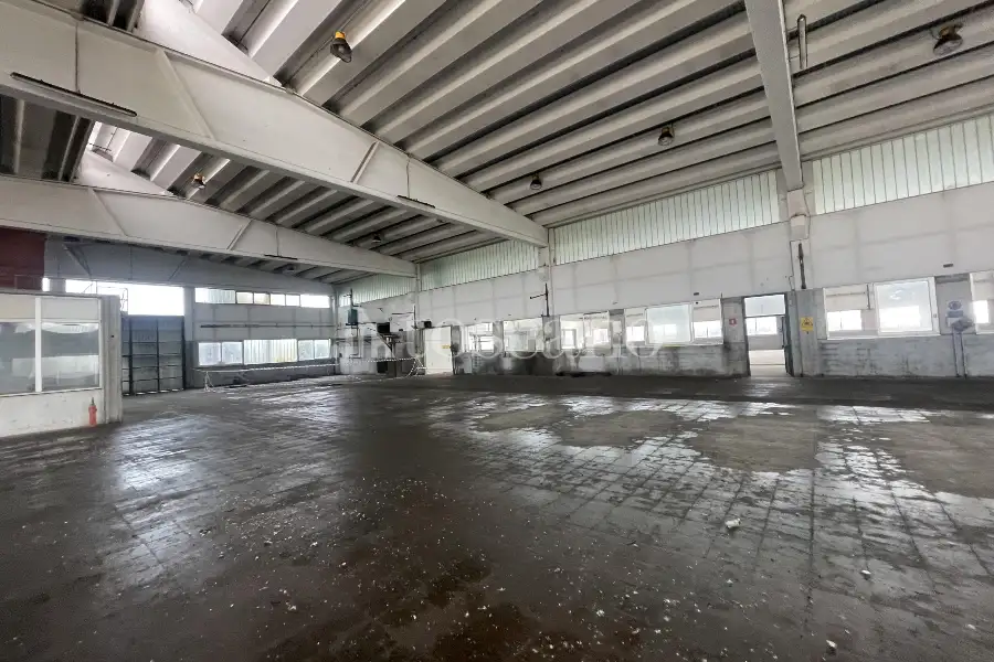 Capannone in vendita di 2942 mq a €992,000 (rif. BL6153VE)