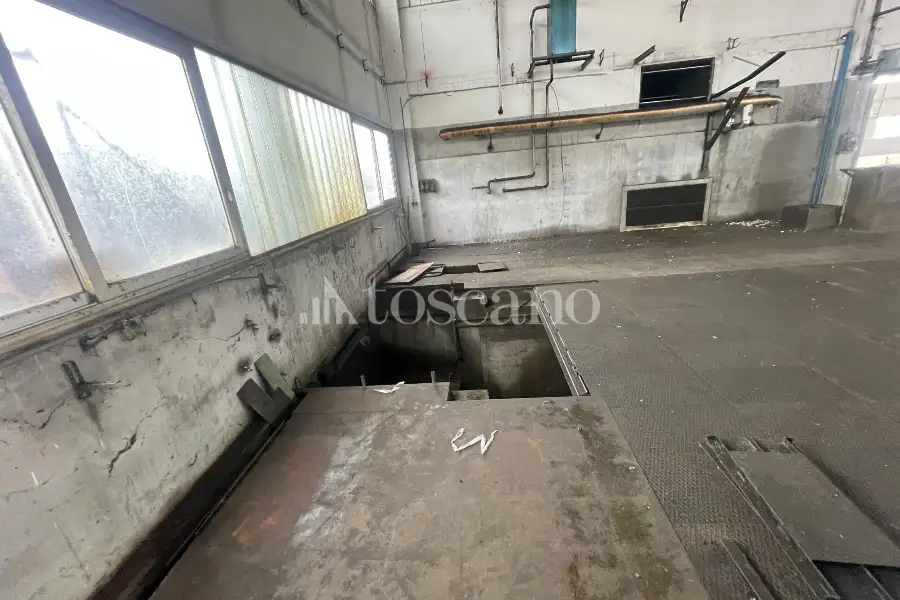 Capannone in vendita di 2942 mq a €992,000 (rif. BL6153VE)