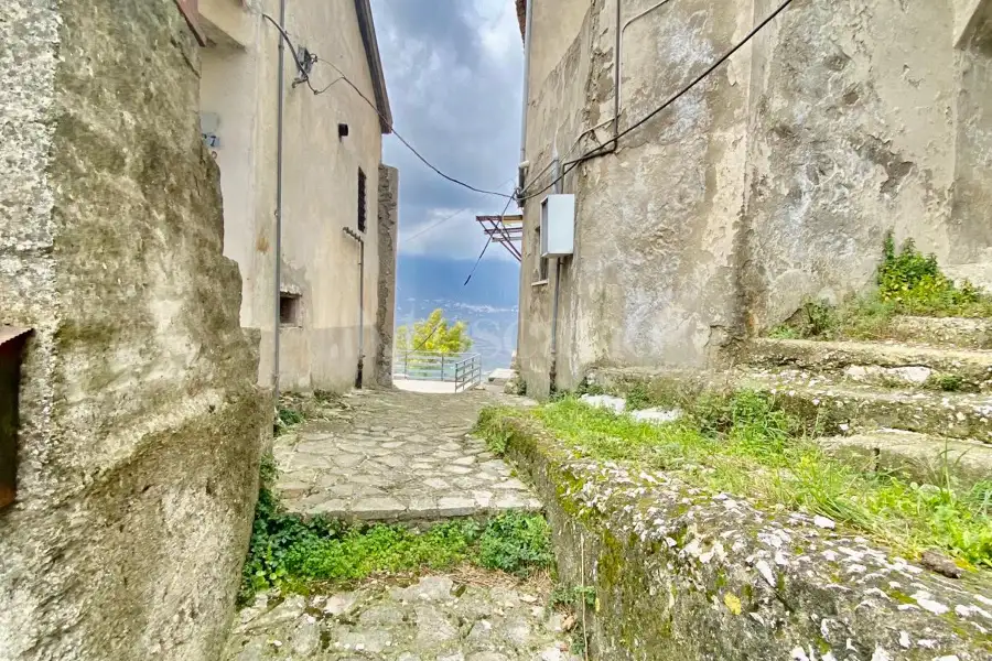 Casa Indipendente in vendita di 75 mq a €13.000 (rif. 12/2024)