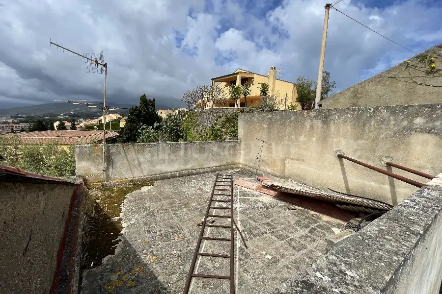 Casa Indipendente in vendita di 123 mq a €80.000 (rif. 8/2025)