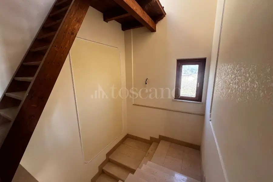 Casa Indipendente in vendita di 240 mq a €580.000 (rif. 14/2026)