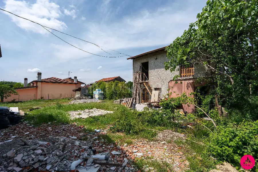 Casa Indipendente in vendita di 145 mq a €235.000 (rif. 79/2026)