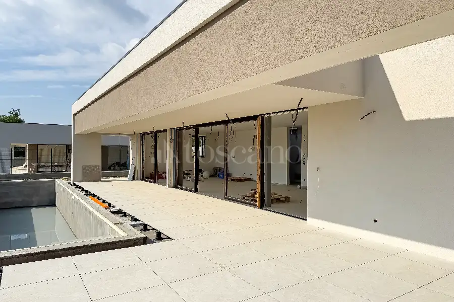 Villa in vendita di 362 mq a €1.695.000 (rif. 14/2025)