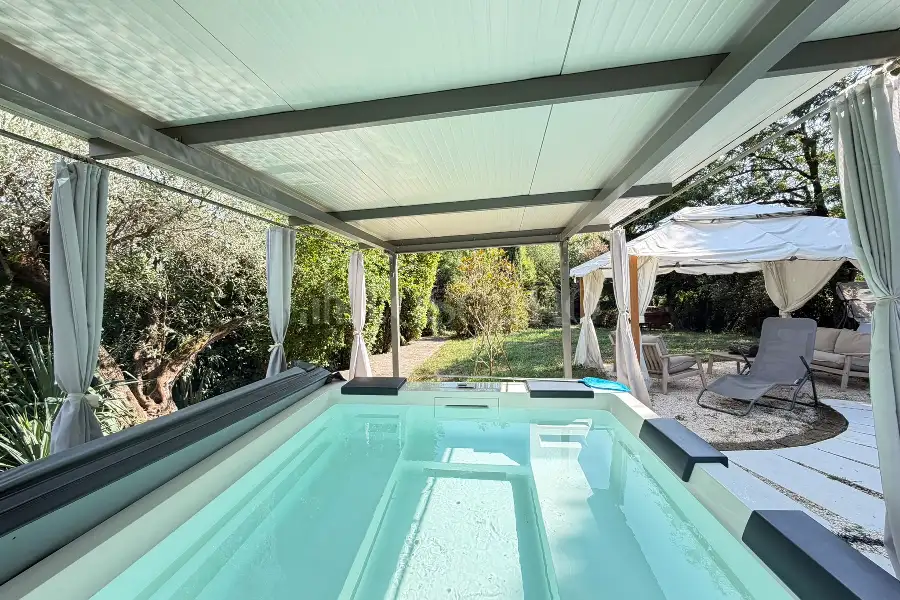 Casa Indipendente in vendita di 200 mq a €570.000 (rif. 32/2026)
