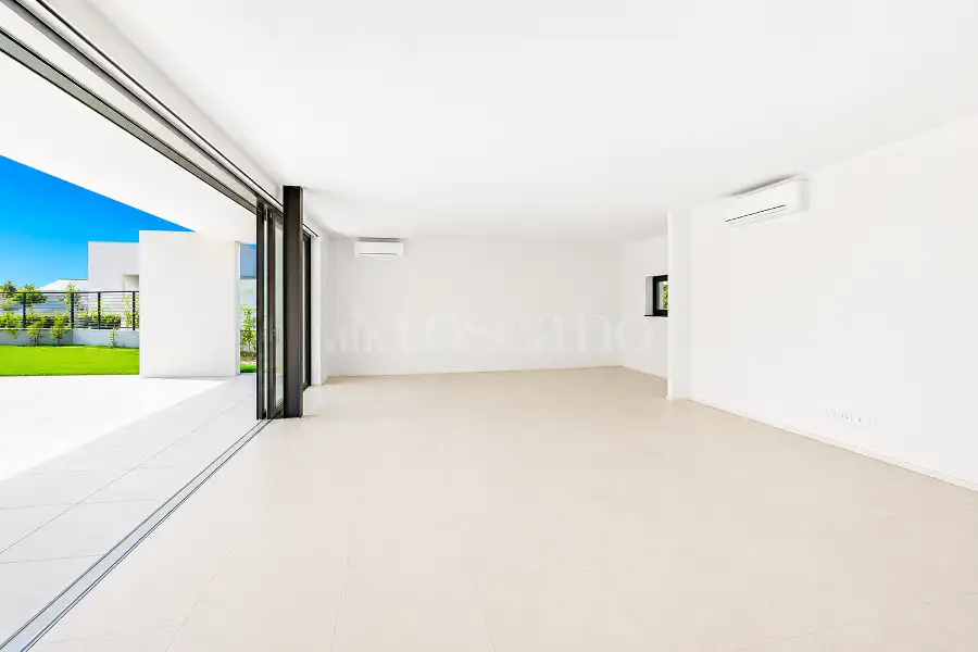 Villa in vendita di 335 mq a €1.740.000 (rif. 11/2025)