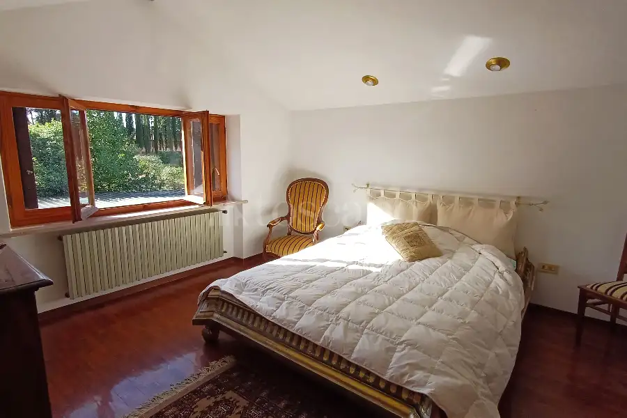 Villa Plurifamiliare in vendita di 800 mq a €1.390.000 (rif. 26/2024)