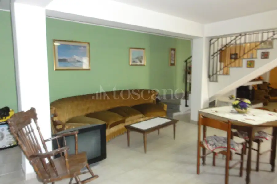 Casa in vendita di 270 mq a €219.000 (rif. 12/2026)