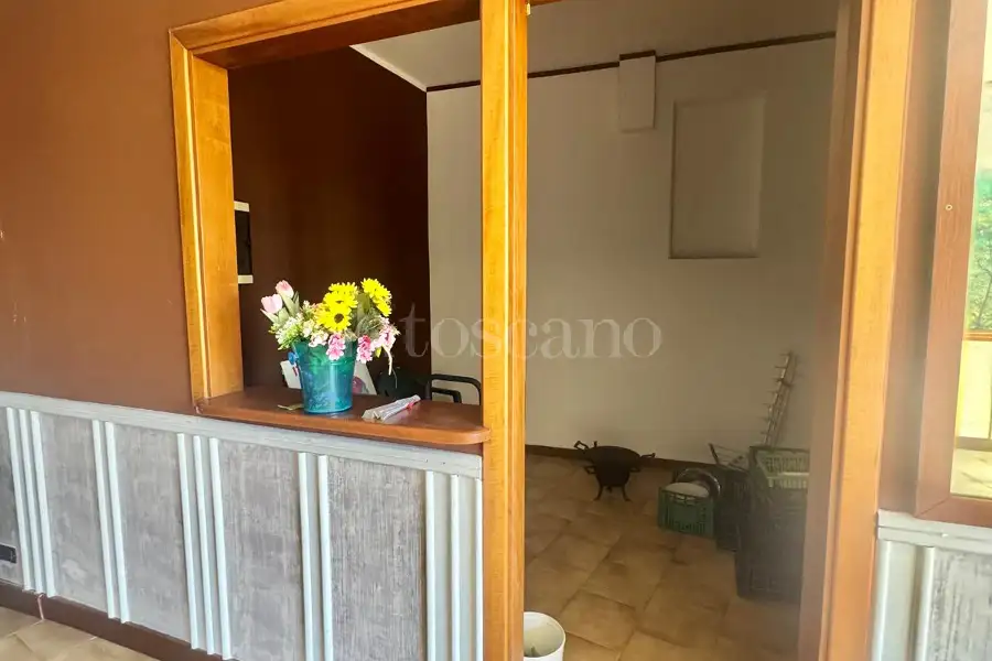 Negozio in vendita di 300 mq a €49.000 (rif. 64/2026)