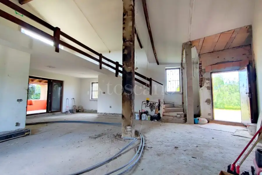 Villa in vendita di 250 mq a €240.000 (rif. 18/2026)