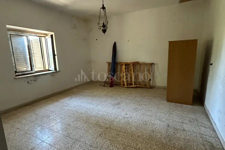 Villa Bifamiliare in vendita di 250 mq a €90.000 (rif. 6/2025)
