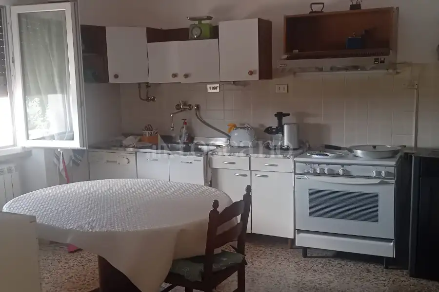 Casa Indipendente in vendita di 250 mq a €500.000 (rif. 106/2026)