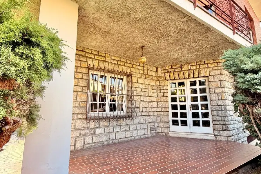 Casa Indipendente in vendita di 230 mq a €460.000 (rif. 22/2026)