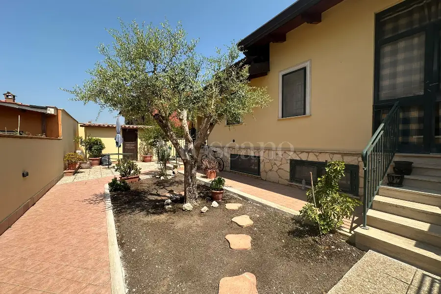 Villa Plurifamiliare in vendita di 140 mq a €305.000 (rif. 53/2026)