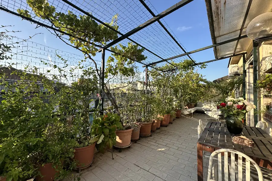Attico in vendita di 95 mq a €699.500 (rif. 11/2025)