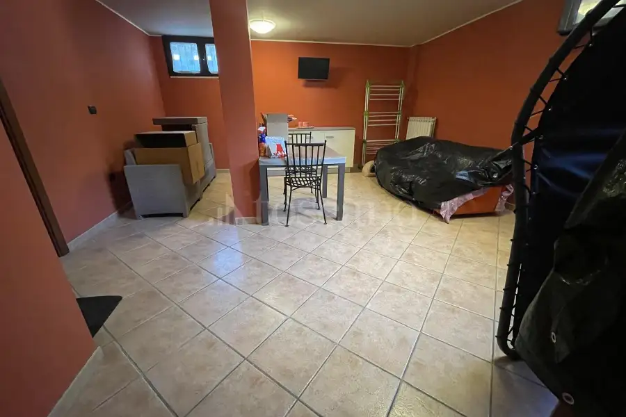 Villa Bifamiliare in vendita di 250 mq a €360.000 (rif. 65/2025)