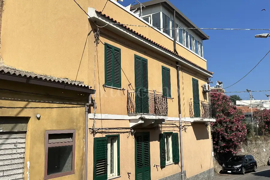 Casa Indipendente in vendita di 213 mq a €150.000 (rif. 14/2025)