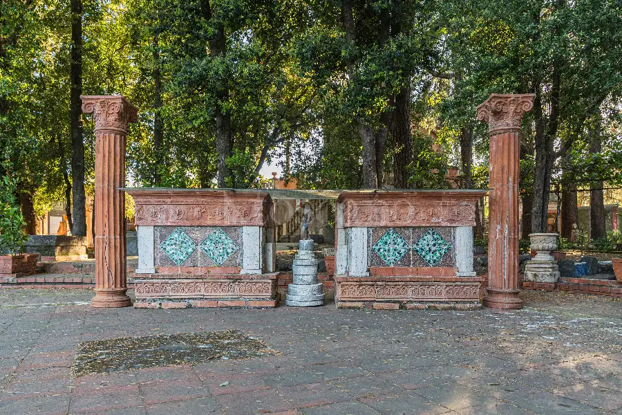 Villa in vendita di 1.200 mq a €4.250.000 (rif. 61/2026)