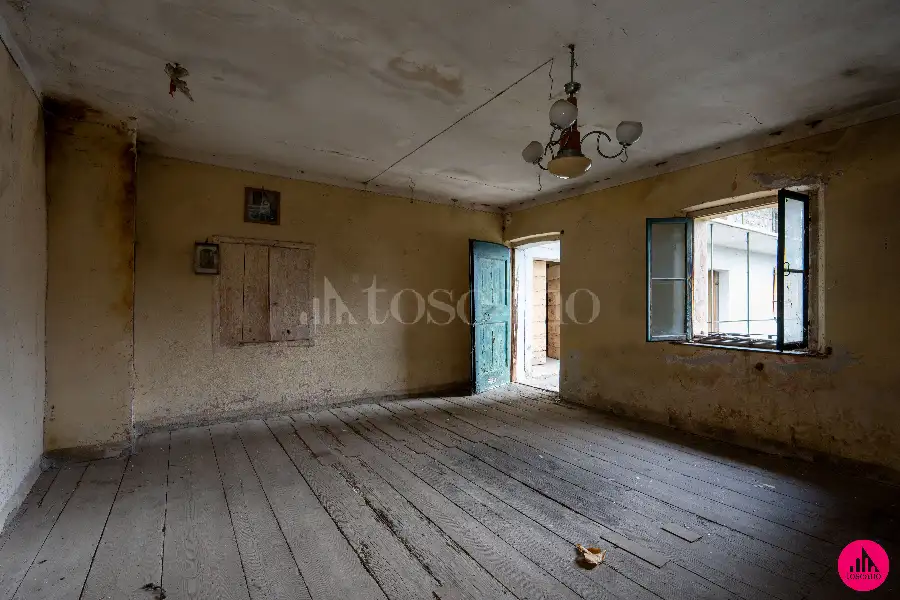 Casale in vendita di 186 mq a €109.000 (rif. 69/2026)