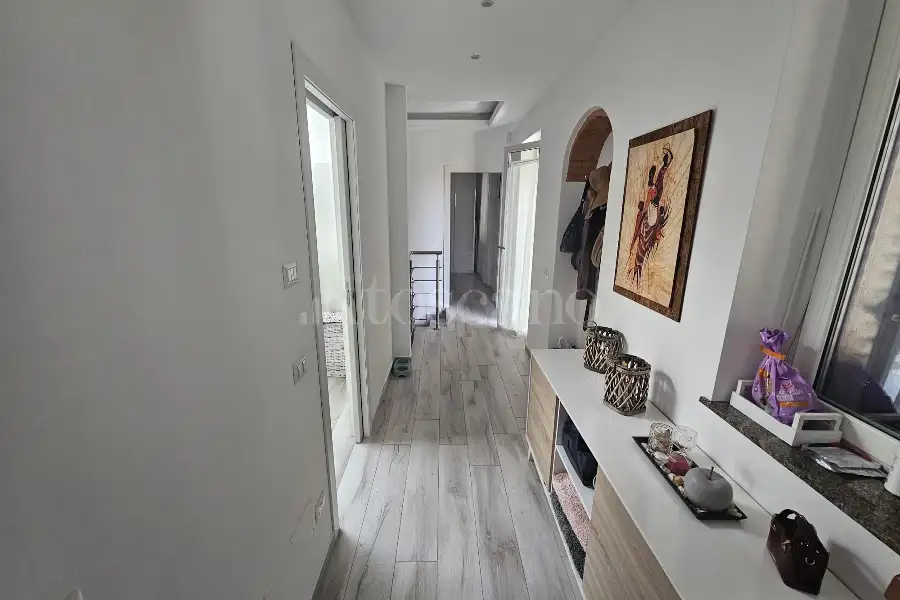 Casa in vendita di 95 mq a €295.000 (rif. 21/2026)