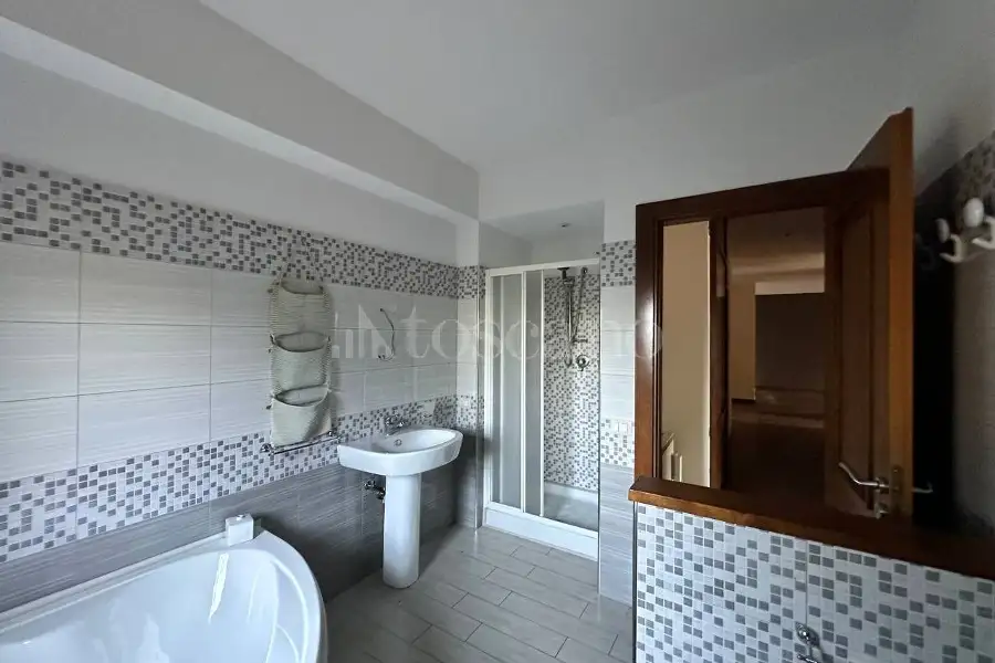 Casa in affitto di 111 mq a €890 (rif. 161/2026)