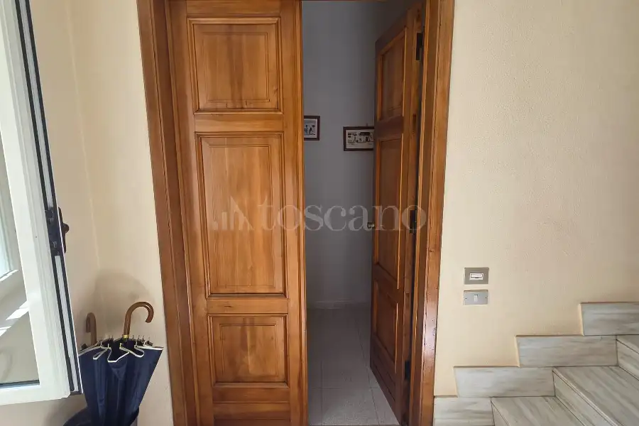 Villa Plurifamiliare in vendita di 575 mq a €580.000 (rif. 33/2026)