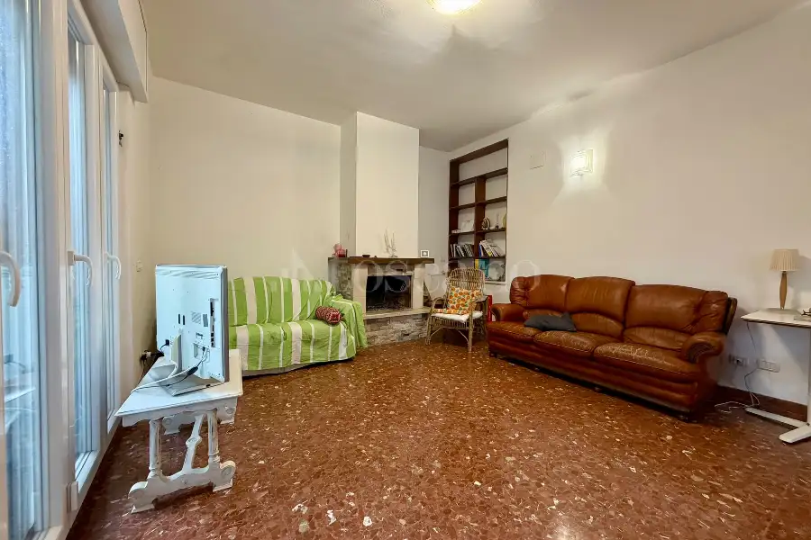 Villa in vendita di 240 mq a €669.000 (rif. 102/2026)