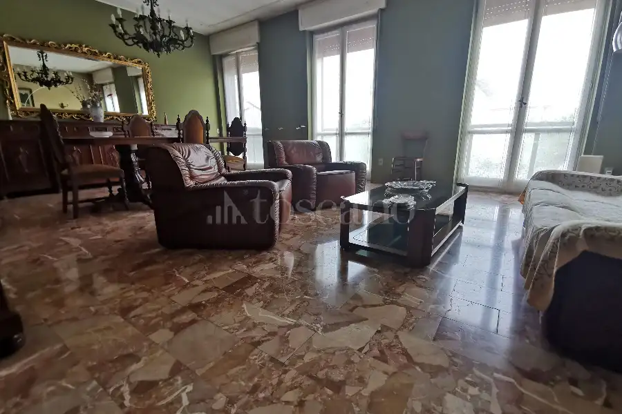 Casa Indipendente in vendita di 200 mq a €210.000 (rif. 23/2026)