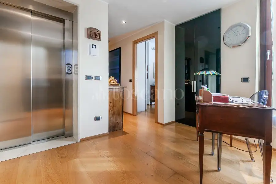 Villa Bifamiliare in vendita di 680 mq trattativa riservata (rif. 42/2025)