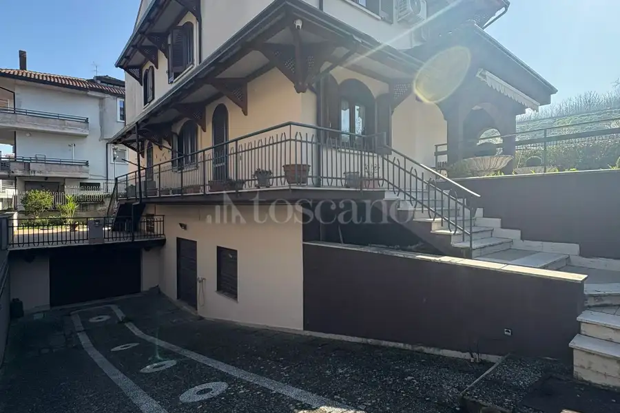Villa in vendita di 450 mq a €390.000 (rif. 70/2026)