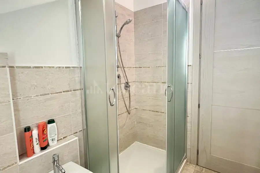 Casa Indipendente in vendita di 200 mq a €770.000 (rif. 37/2026)