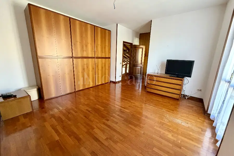 Villa in vendita di 400 mq a €870.000 (rif. 13/2026)