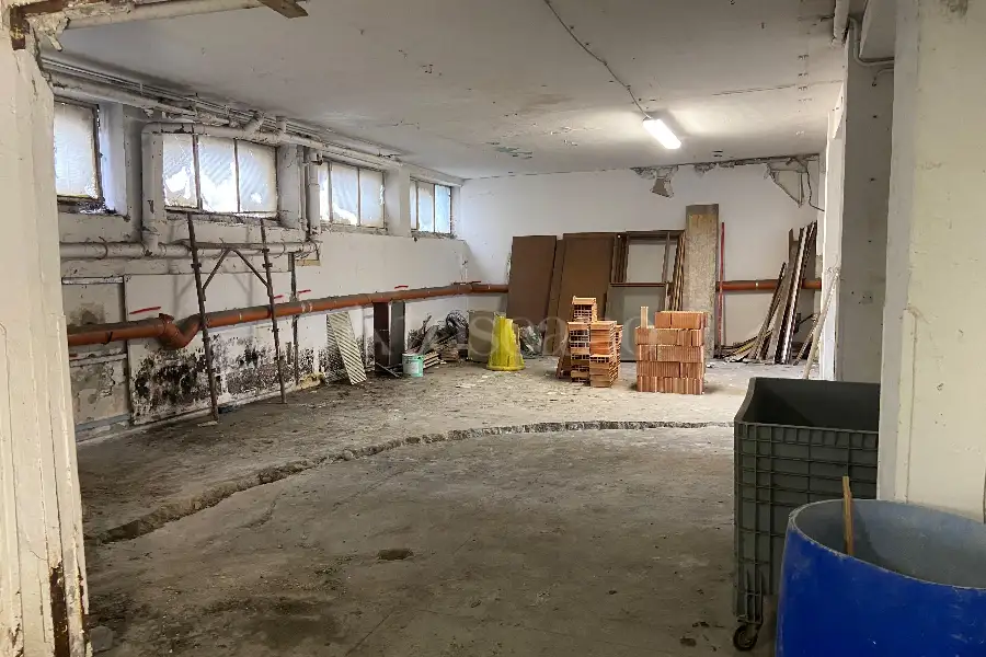 Laboratorio in vendita di 240 mq a €285.000 (rif. 7/2025)