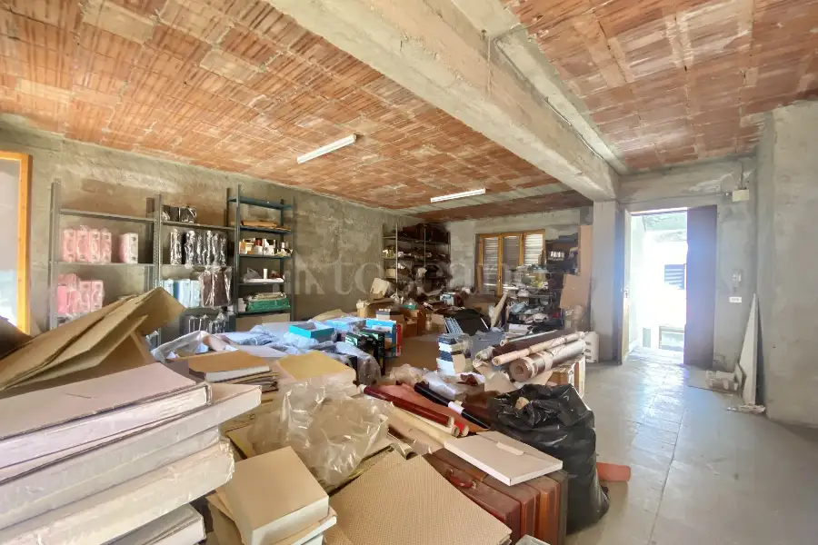 Casa Indipendente in vendita di 220 mq a €164.000 (rif. 16/2026)