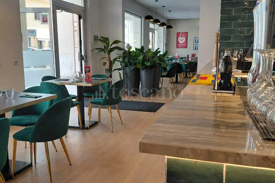 Attività Commerciale in vendita di 200 mq a €139.000 (rif. 112/2026)