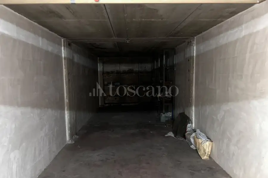 Box in vendita di 32 mq a €55.000 (rif. 54/2026)