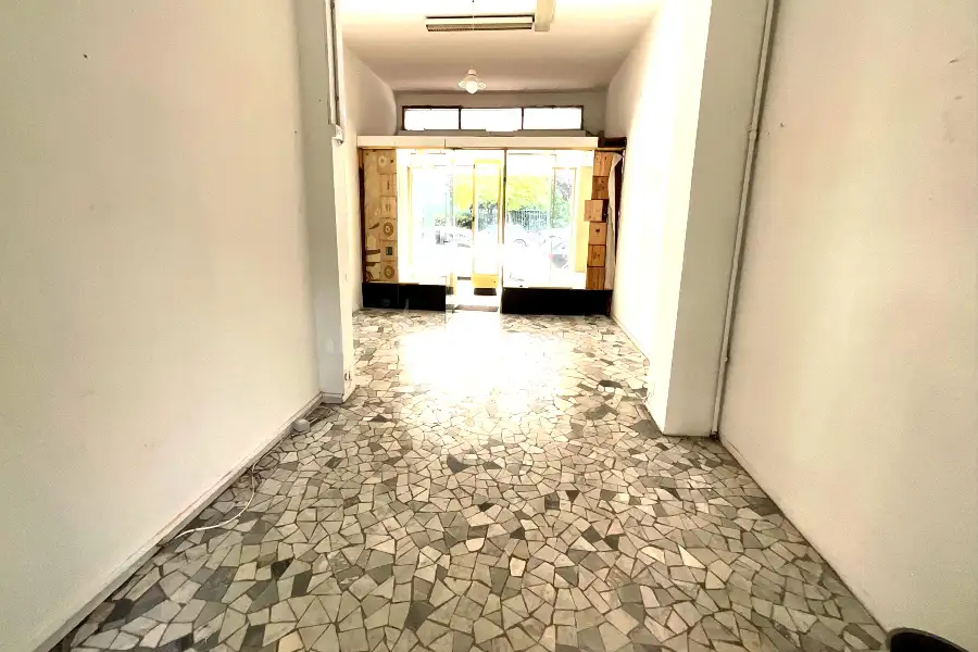 Negozio in affitto di 40 mq a €1.000 (rif. 23/2026)