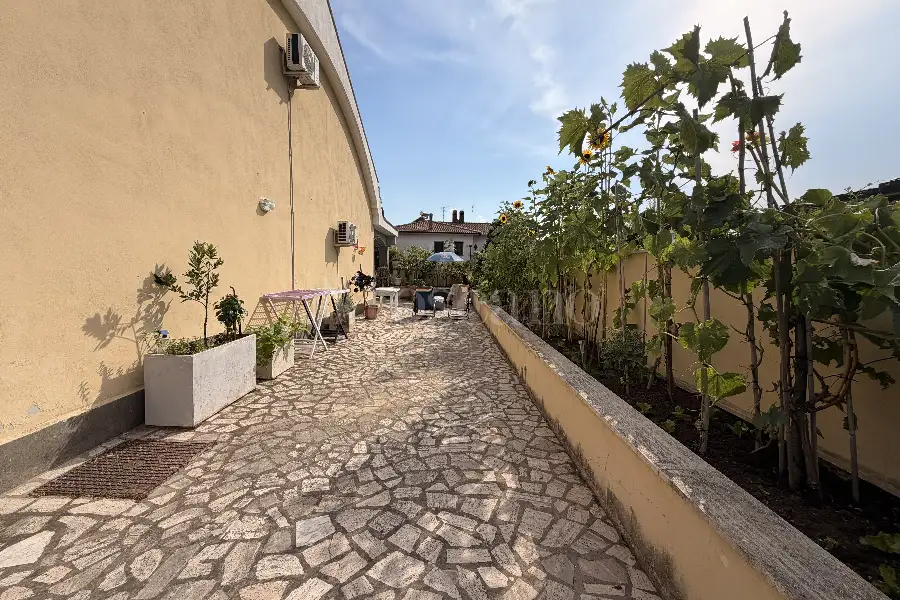 Villa Plurifamiliare in vendita di 85 mq a €119.000 (rif. 30/2026)