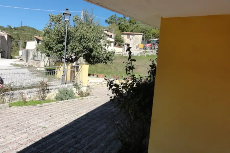 Villa in vendita di 250 mq a €150.000 (rif. 23/2021)