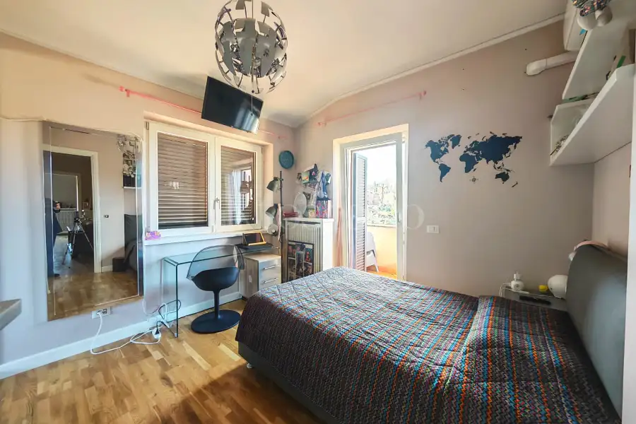 Villa Bifamiliare in vendita di 440 mq a €665.000 (rif. 5/2026)