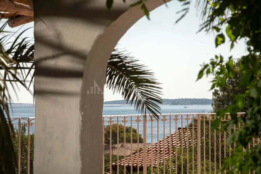 Villa in vendita di 135 mq a €700.000 (rif. 5/2026)