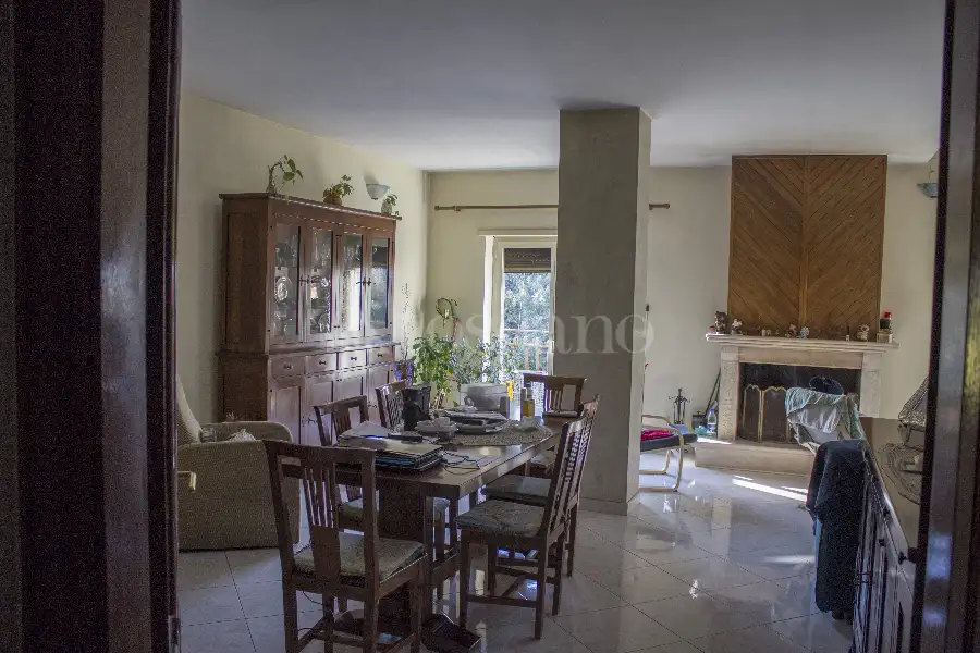 Palazzo in vendita di 800 mq a €390.000 (rif. 20/2024)