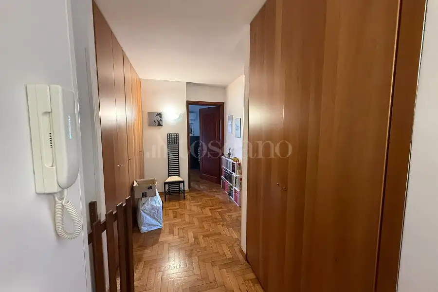 Villa Bifamiliare in vendita di 240 mq a €790.000 (rif. 10/2026)