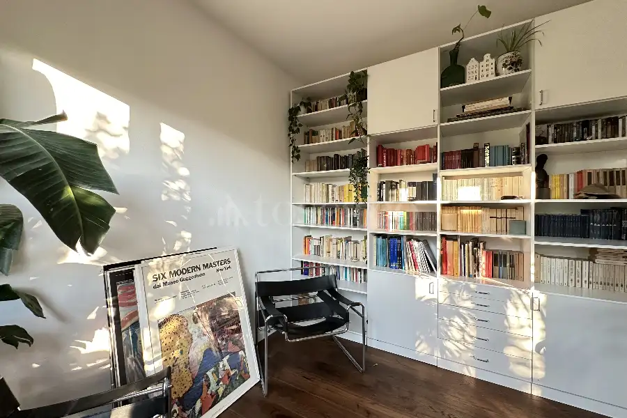 Attico in vendita di 95 mq a €699.500 (rif. 11/2025)