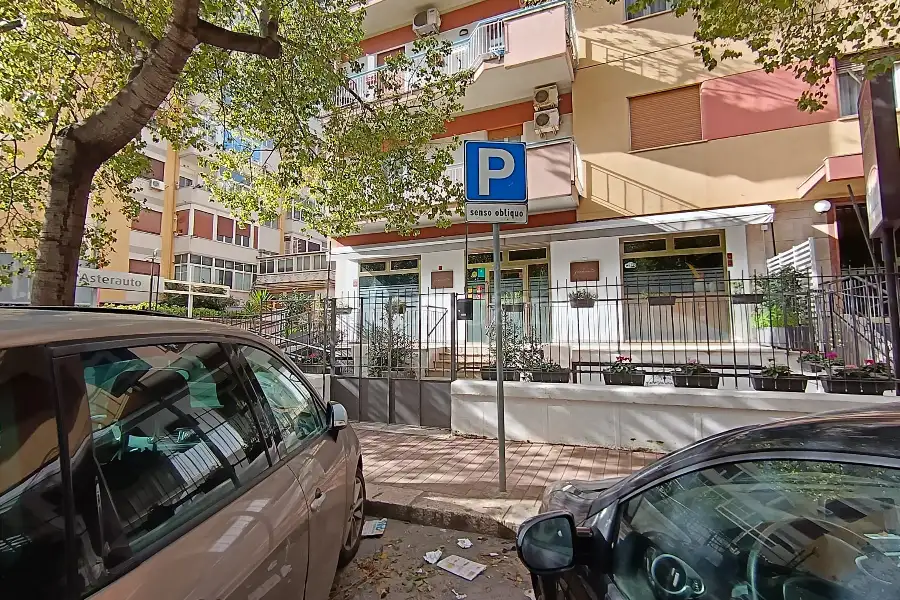 Negozio in vendita di 108 mq a €185.000 (rif. 7/2026)