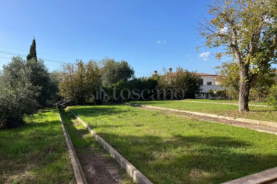 Casa Indipendente in vendita di 360 mq a €495.000 (rif. 52/2025)