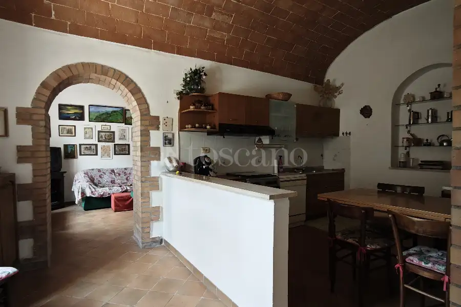 Casale in vendita di 350 mq a €460.000 (rif. 23/2025)
