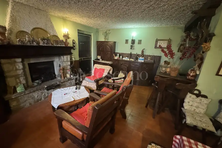 Villa in vendita di 250 mq a €1.350.000 (rif. 9/2026)