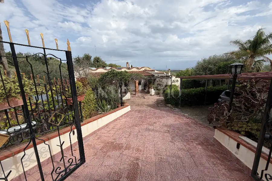 Villa in vendita di 120 mq a €345.000 (rif. 141/2026)