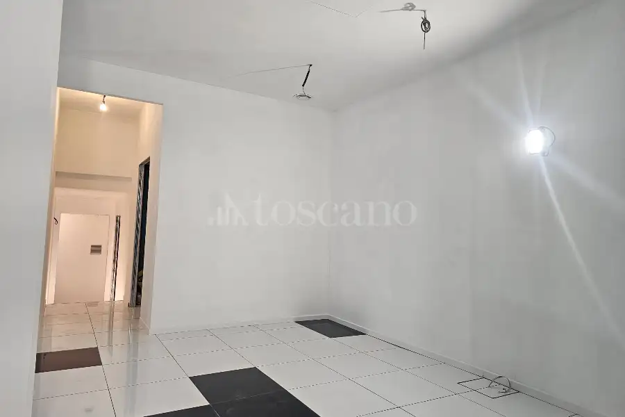 Negozio in vendita di 171 mq a €340.000 (rif. 61/2025)